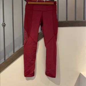 Lululemon Legging- EUC! Mesh sides